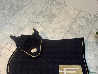 Schabrak & Vojlockar hästutrustning Equiline e logga schabrak i Enköping - Annons 23