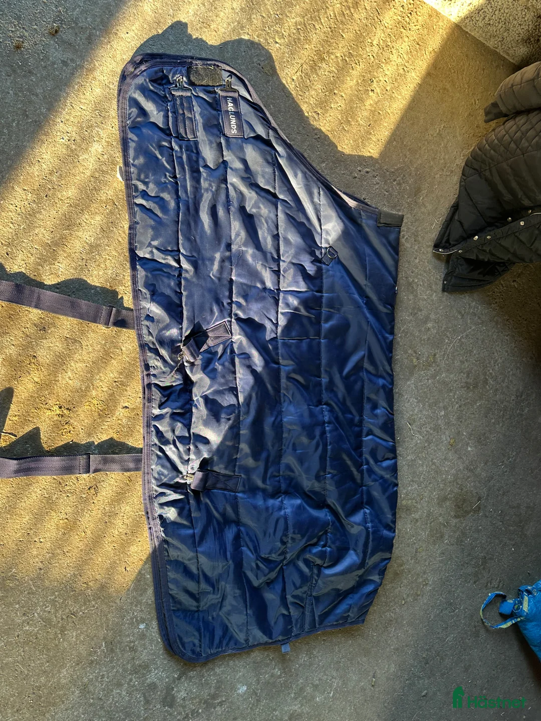 Täcken hästutrustning till salu: 200g liner/stalltäcke, Haglund - Annons 1