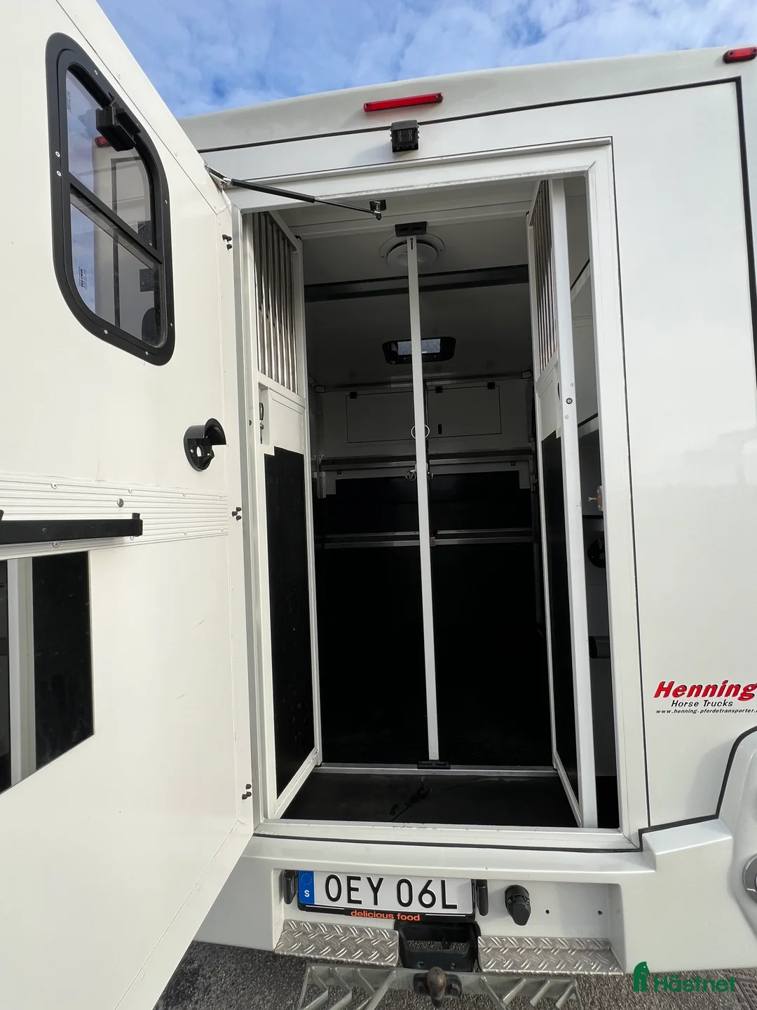 Hästlastbilar  fordon & transport till salu: Billigaste 2021:an i Sverige… Endast 3000 Mil - Annons 5