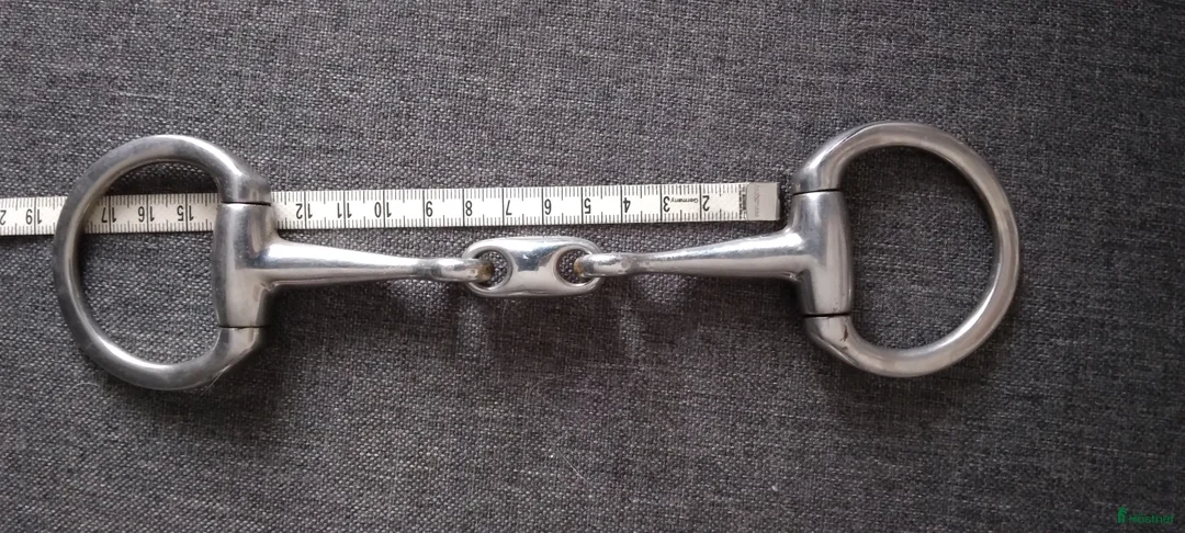 Bett hästutrustning till salu: Globus tredelad bridong, fast ring, 125mm  i Norrtälje - Annons 2