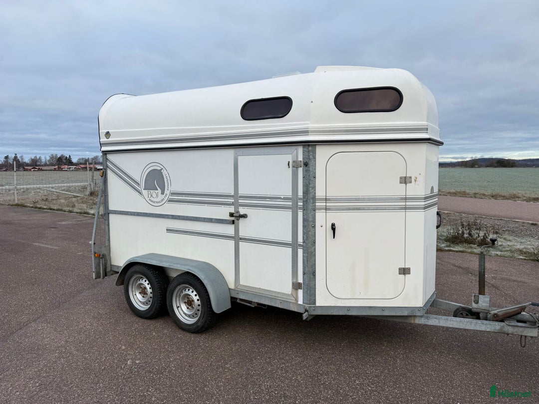Hästtransporter  fordon & transport till salu: Boj Bravo - Dubbla kammare! i Borlänge - Annons 2