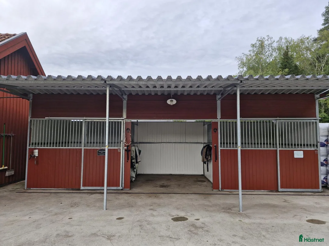  stallplats finnes: Boxplats Österhaninge  - Annons 2