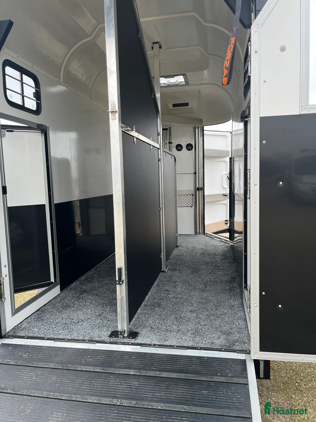 Hästtransporter  fordon & transport till salu: Forzab EQ3R Stuteri Finns i lager  i Klippan - Annons 12