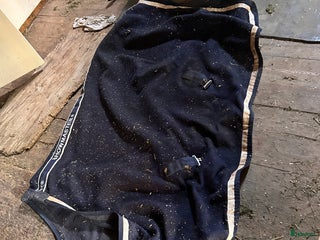 Täcken hästutrustning till salu: Fleccetäcke i Moliden - Annons 2