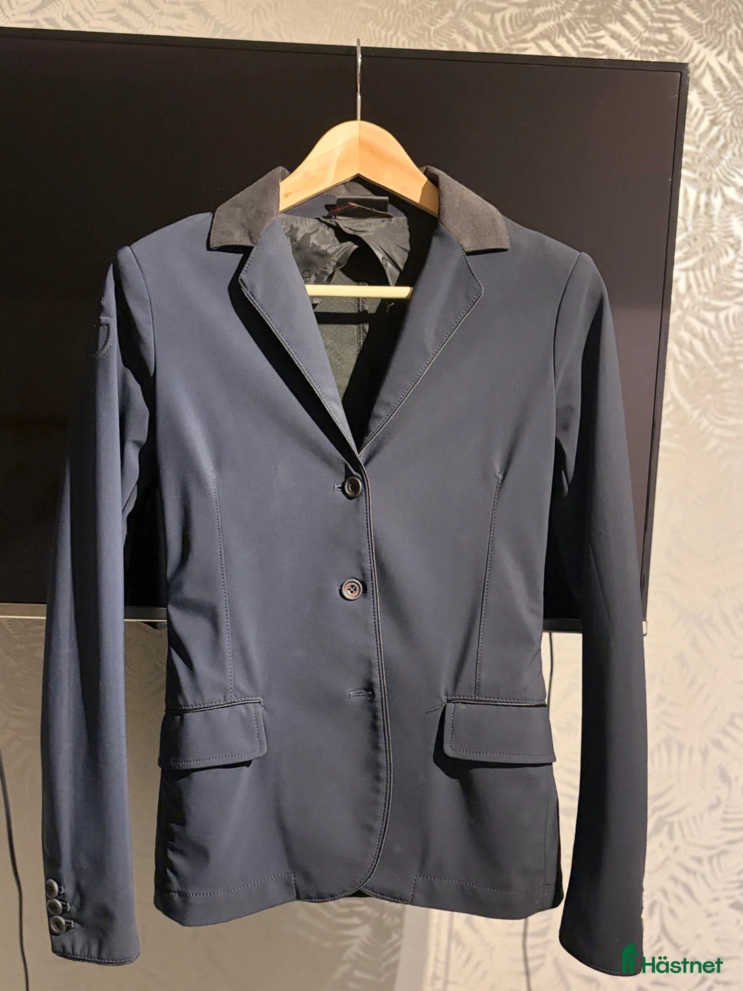 Jackor & Kavajer ryttarutrustning till salu: Cavalleria Toscana kavaj - Annons 1