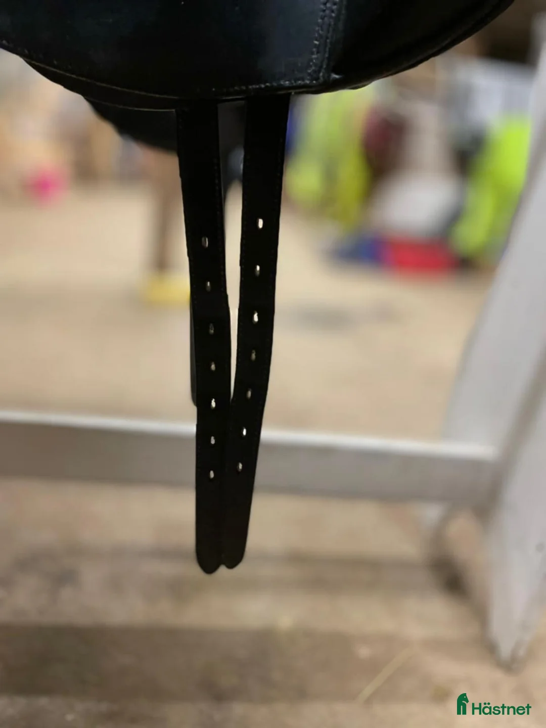 Sadlar hästutrustning till salu: Bates Caprilli 16.5” i Bollebygd - Annons 3