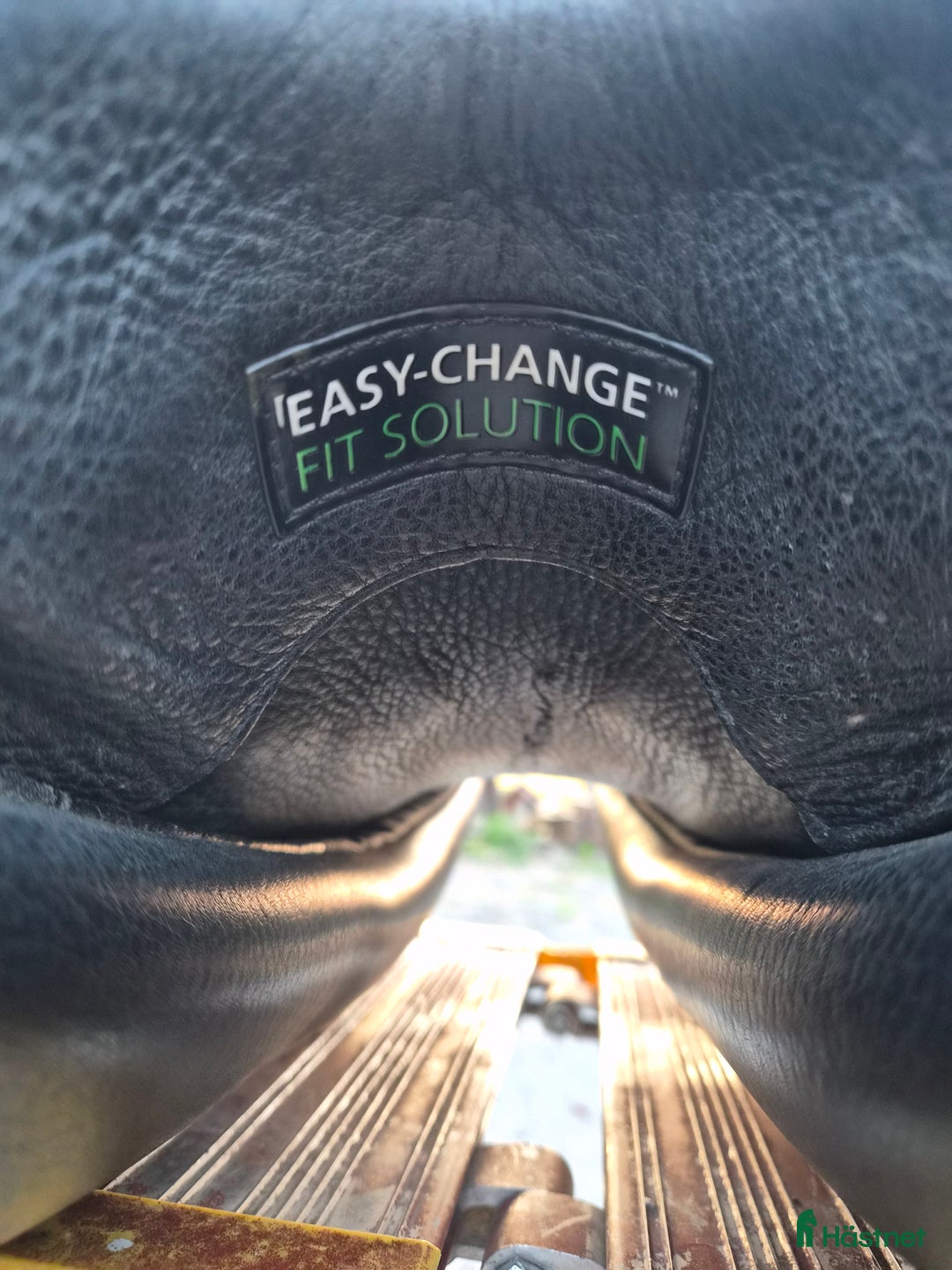 Sadlar hästutrustning till salu: Bates Isabelle Werth i Dala-Järna - Annons 8