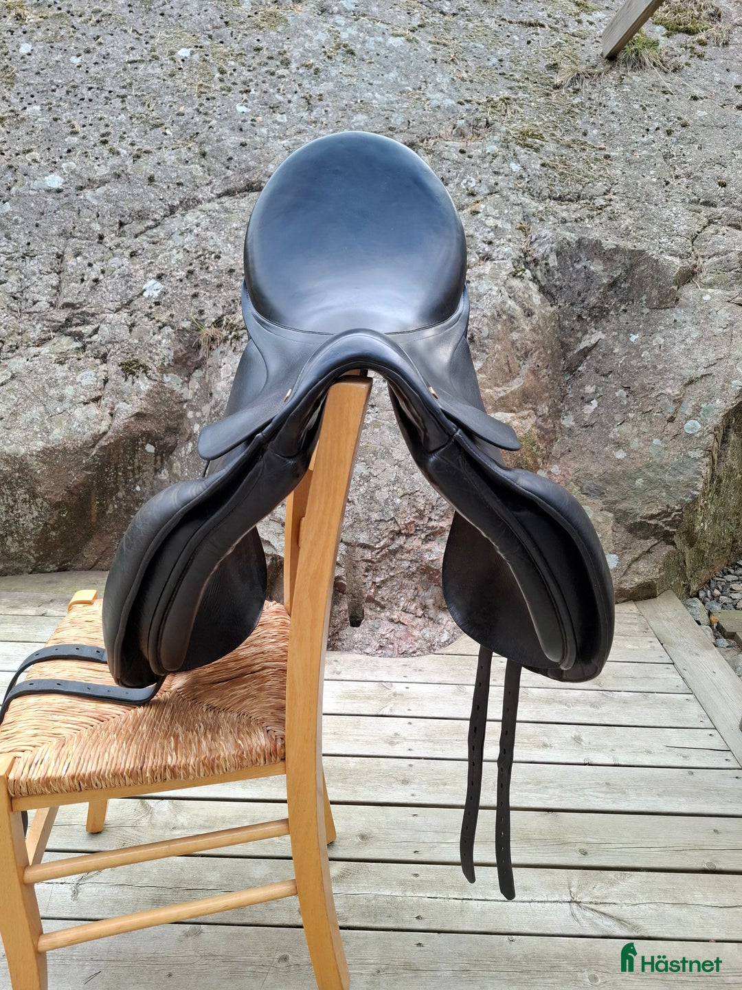 Sadlar hästutrustning till salu: Dressyrsadel 17"  i Sollentuna - Annons 4