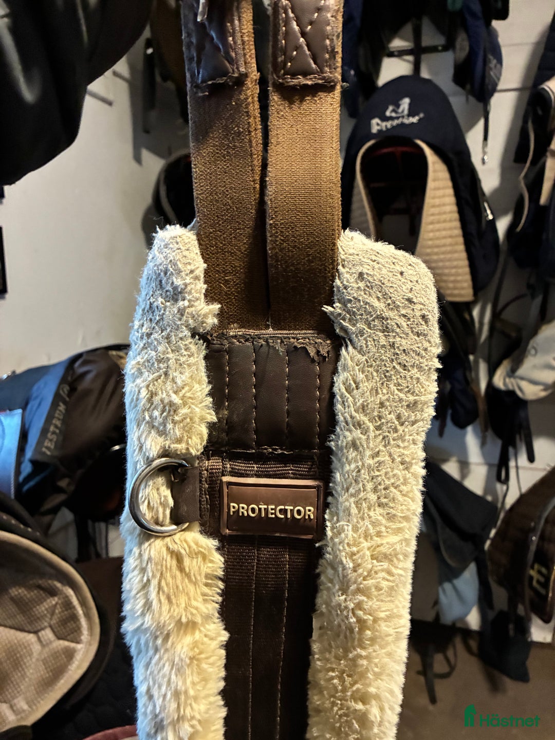 Sadeltillbehör hästutrustning till salu: Fluff jord 130cm i Stora Höga - Annons 3