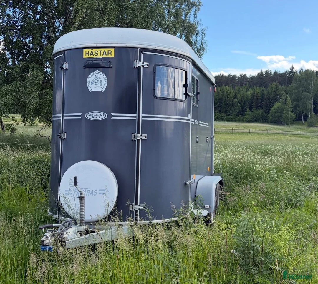 Hästtransporter  fordon & transport till salu: Fautras Oblic 2, 2017 i Bålsta - Annons 1