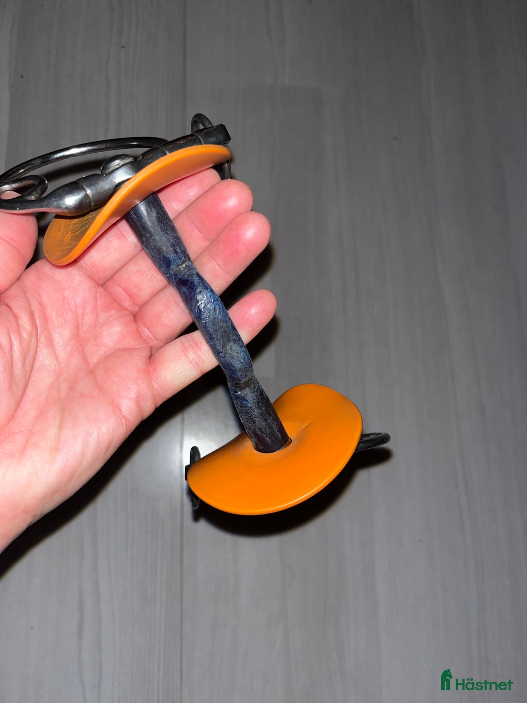 Bett hästutrustning till salu: Bomber blue DC Morgan i Kvibille - Annons 2