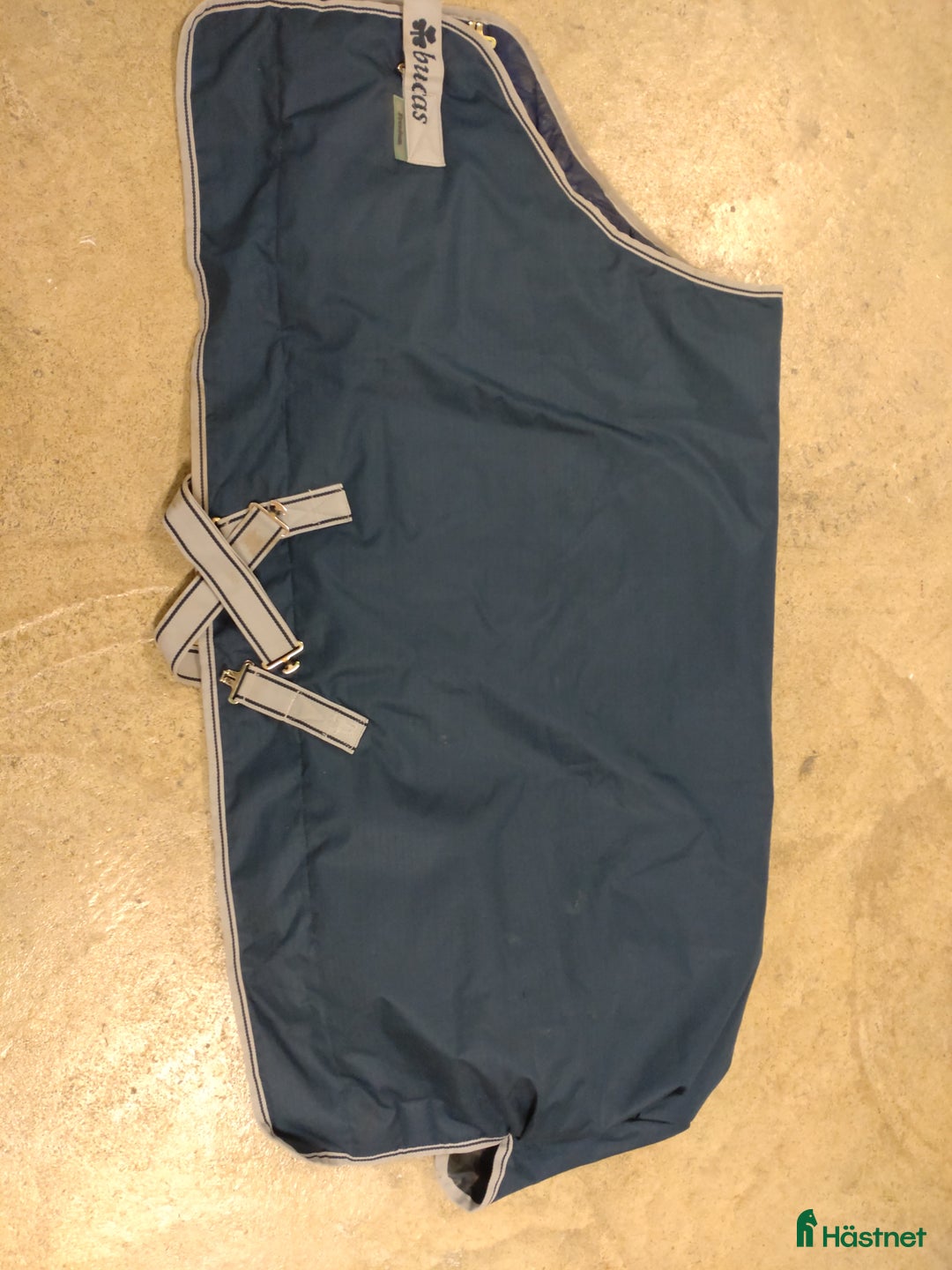 Täcken hästutrustning till salu: Bucas freedom 300g - nyskick stl 115 cm i Klippan - Annons 2