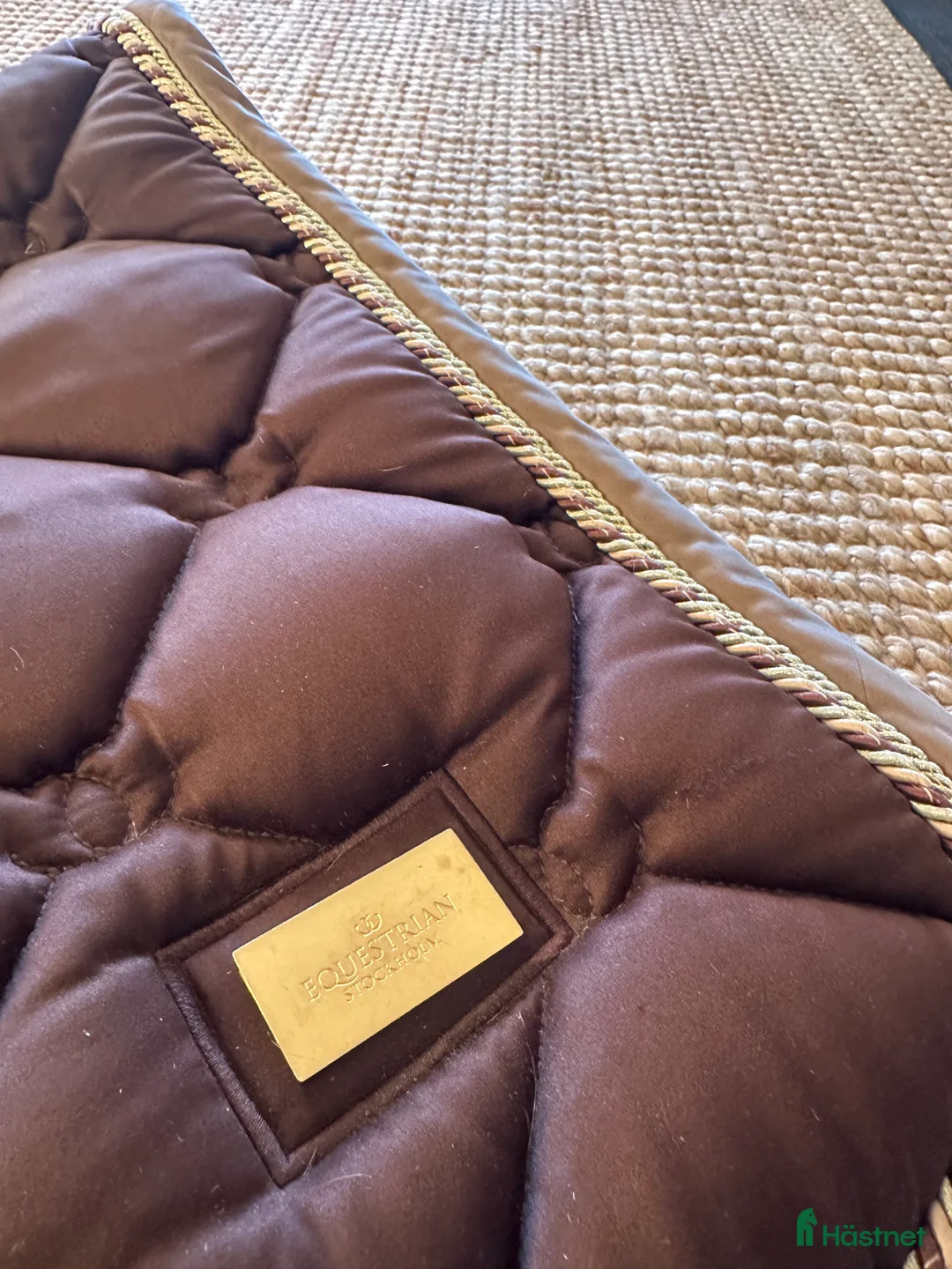 Schabrak & Vojlockar hästutrustning till salu: Brunt es schabrak  i Lidingö - Annons 2