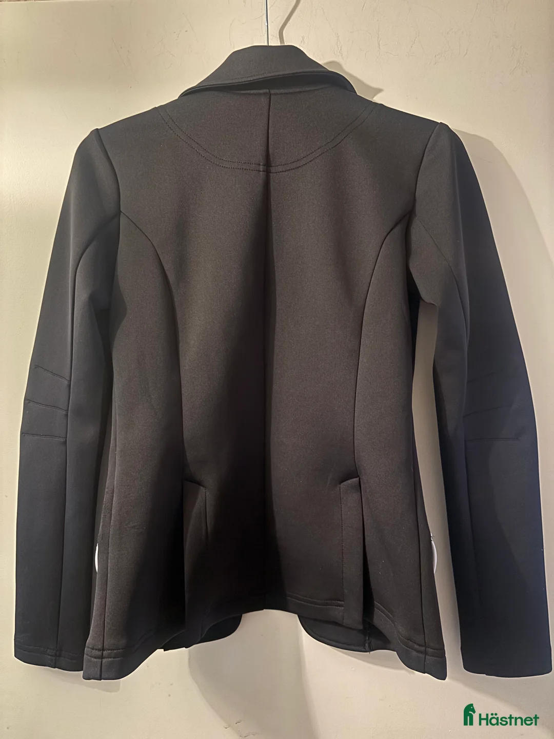 Jackor & Kavajer ryttarutrustning till salu: CRW Kavaj i Uddevalla - Annons 2