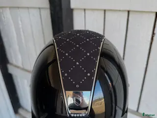 Hjälmar ryttarutrustning till salu: Svart glossy samshield - Annons 6