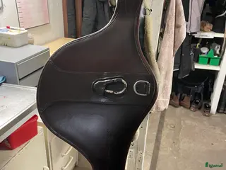 Sadeltillbehör hästutrustning Brun magplatta i Frillesås - Annons 17