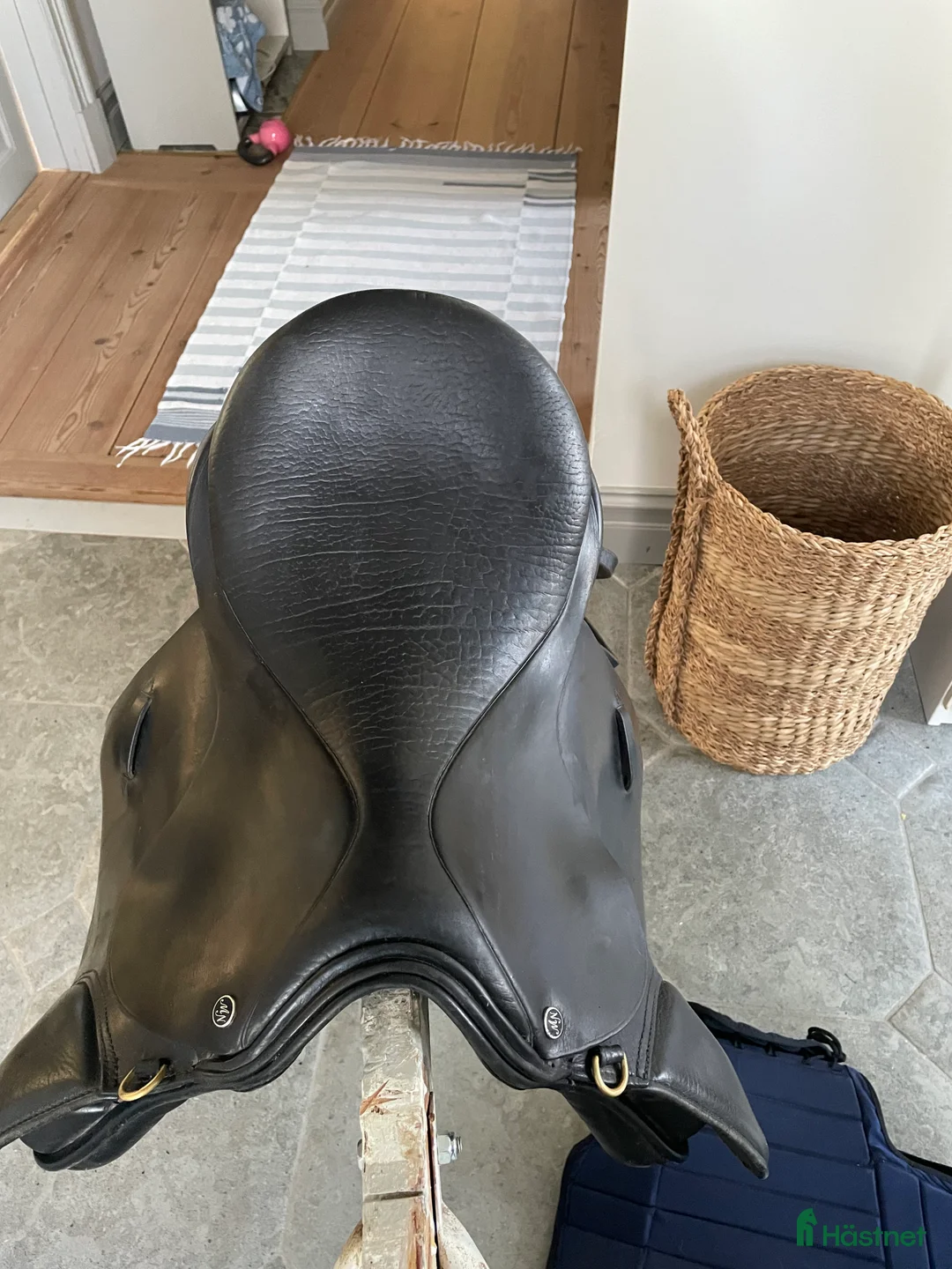 Sadlar hästutrustning till salu: Morris & Nolan ny stoppning i Trelleborg - Annons 2