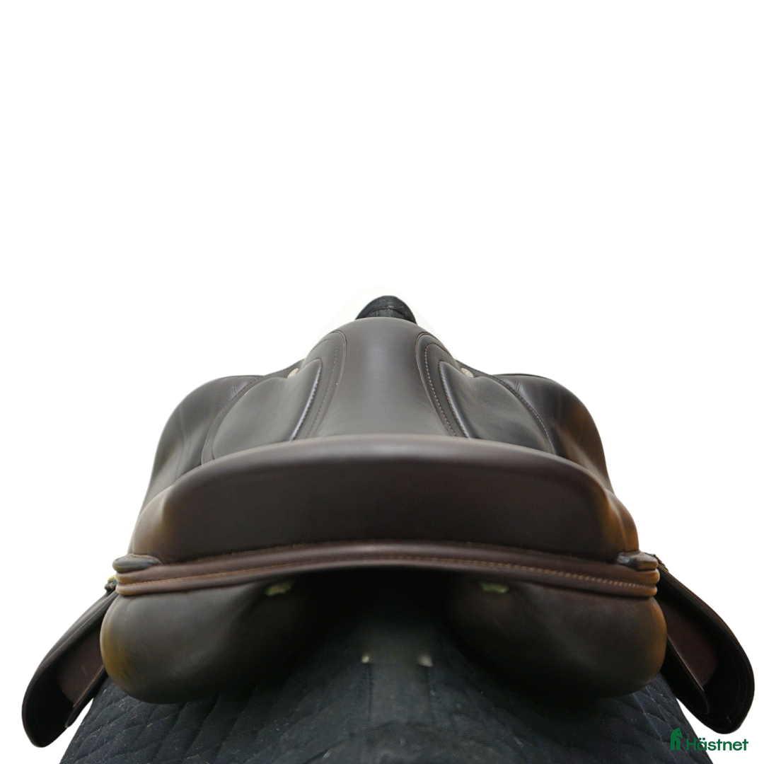 Sadlar hästutrustning till salu: Amerigo HC Pinerolo 17,5" i nyskick! i Upplands Väsby - Annons 3