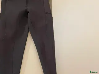 Ridbyxor ryttarutrustning till salu: Olivgröna Zaczess ridbyxor till salu i Södertälje - Annons 2