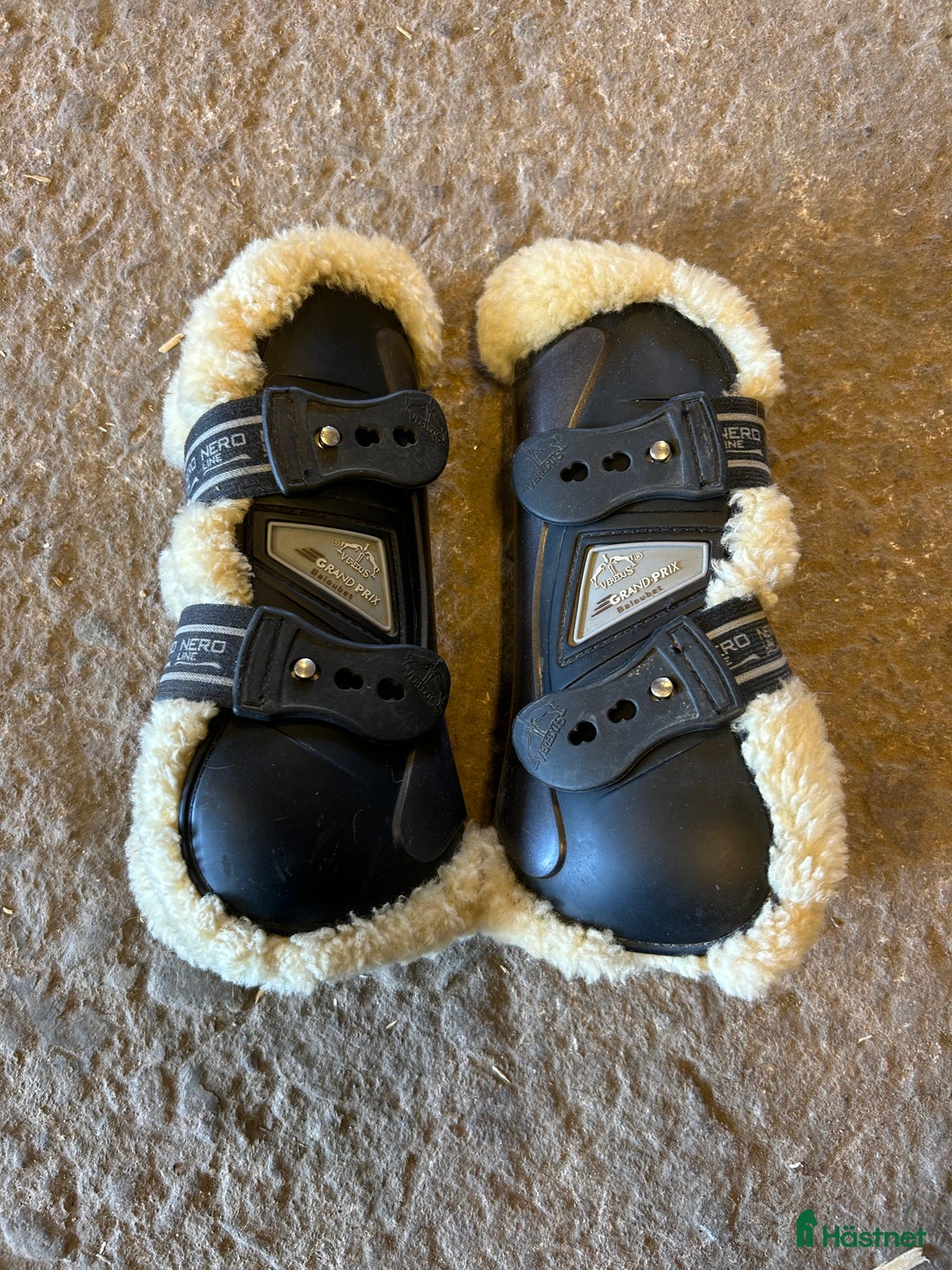 Benskydd hästutrustning till salu: Veredus Grand Prix senskydd i Spånga - Annons 1