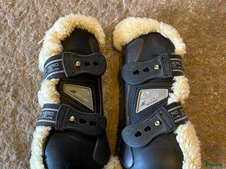 Benskydd hästutrustning till salu: Veredus Grand Prix senskydd i Spånga - Annons 17