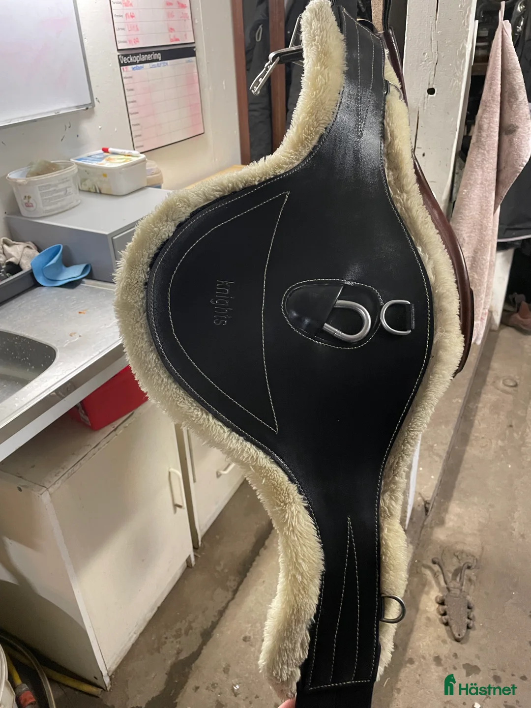 Sadeltillbehör hästutrustning till salu: Knights Hoppgjord i Frillesås - Annons 1