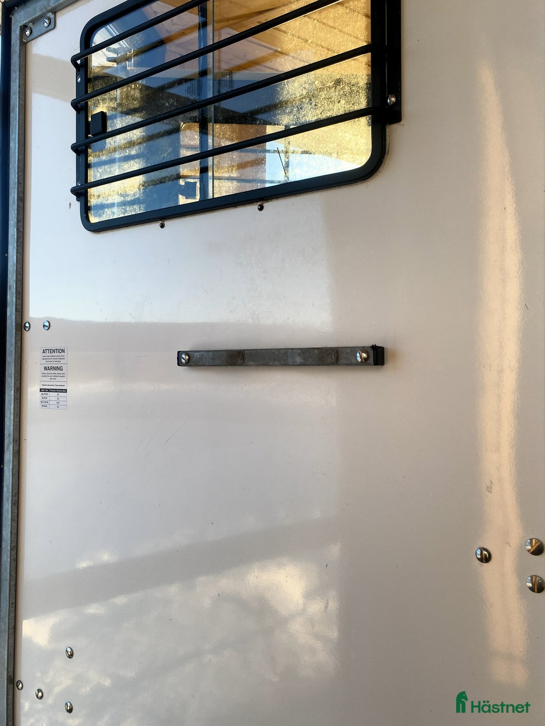 Hästtransporter  fordon & transport till salu: Stor Fautras med AidSystem i Kvicksund - Annons 13