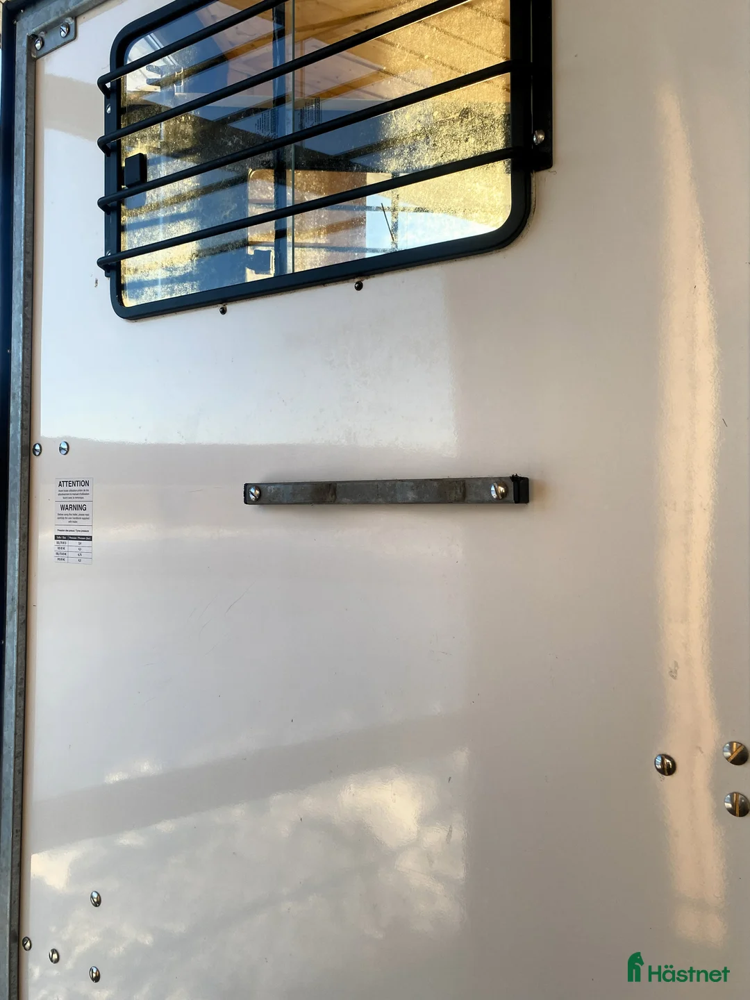 Hästtransporter  fordon & transport till salu: Stor Fautras med AidSystem i Kvicksund - Annons 13