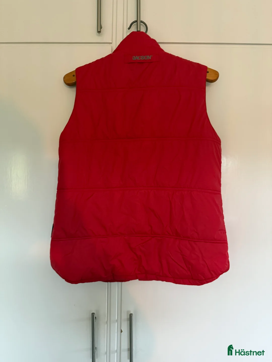 Jackor & Kavajer ryttarutrustning till salu: Jacson lättfodrad väst stl L i Kungsängen - Annons 2