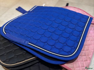 Schabrak & Vojlockar hästutrustning till salu: Rensat hästsaker! i Gävle - Annons 4