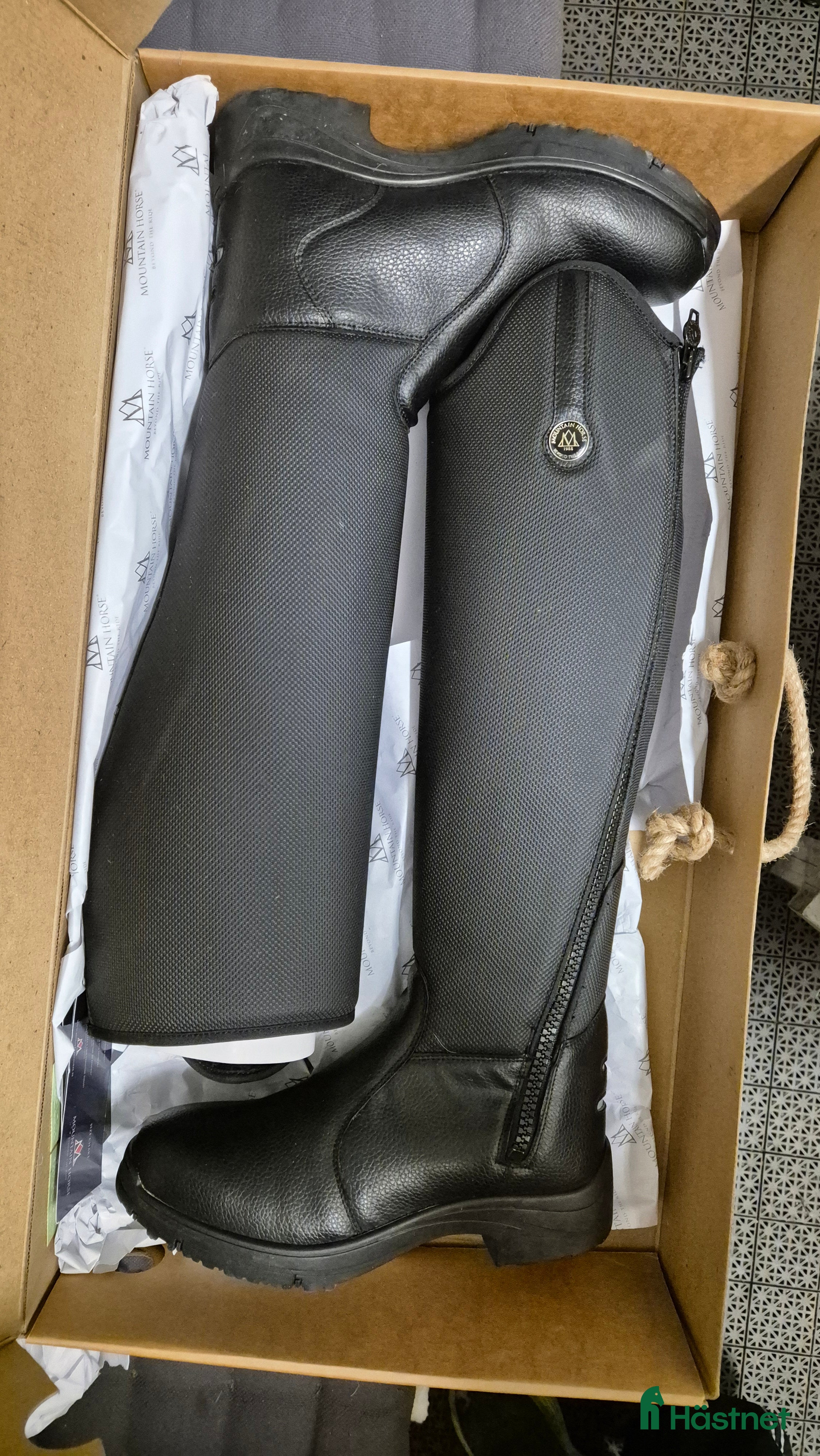 Ridstövlar ryttarutrustning till salu: Mountain Horse Vinterridstövlar i Halmstad - Annons 2