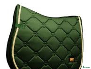 Schabrak & Vojlockar hästutrustning till salu: Equestrian Stockholm schabrak säljes i Viken - Annons 2