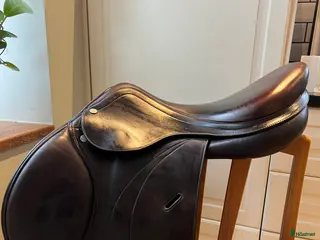 Sadlar hästutrustning Equipe Expression Special 17 tum - Annons 1