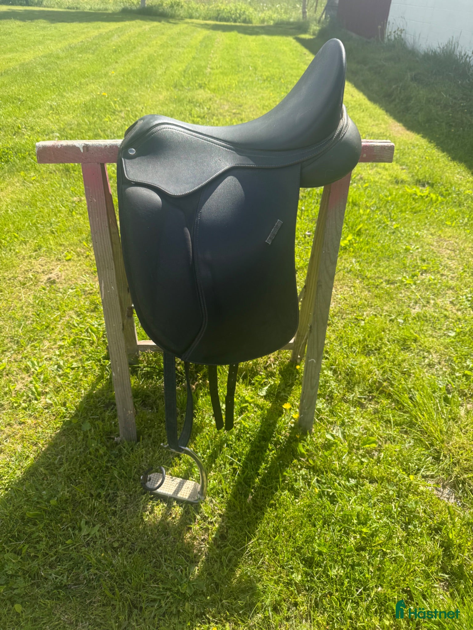 Sadlar hästutrustning Wintec dressyrsadel 17” – Easy Change - Annons 5