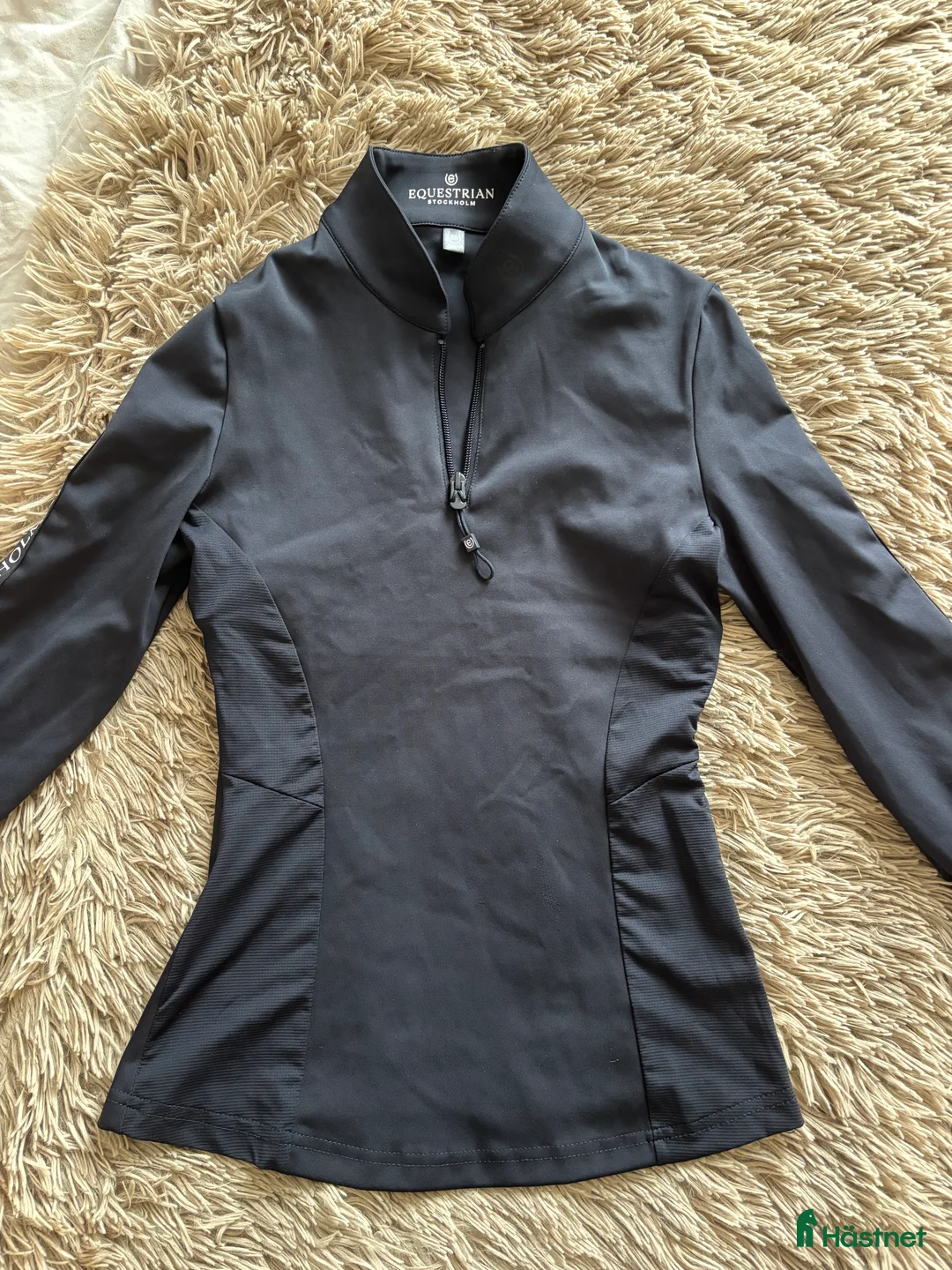 Övrigt Ridkläder ryttarutrustning till salu: Equestrian Stockholm Tröja  - Annons 1