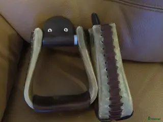 Sadeltillbehör hästutrustning Westernstigbyglar - Annons 1