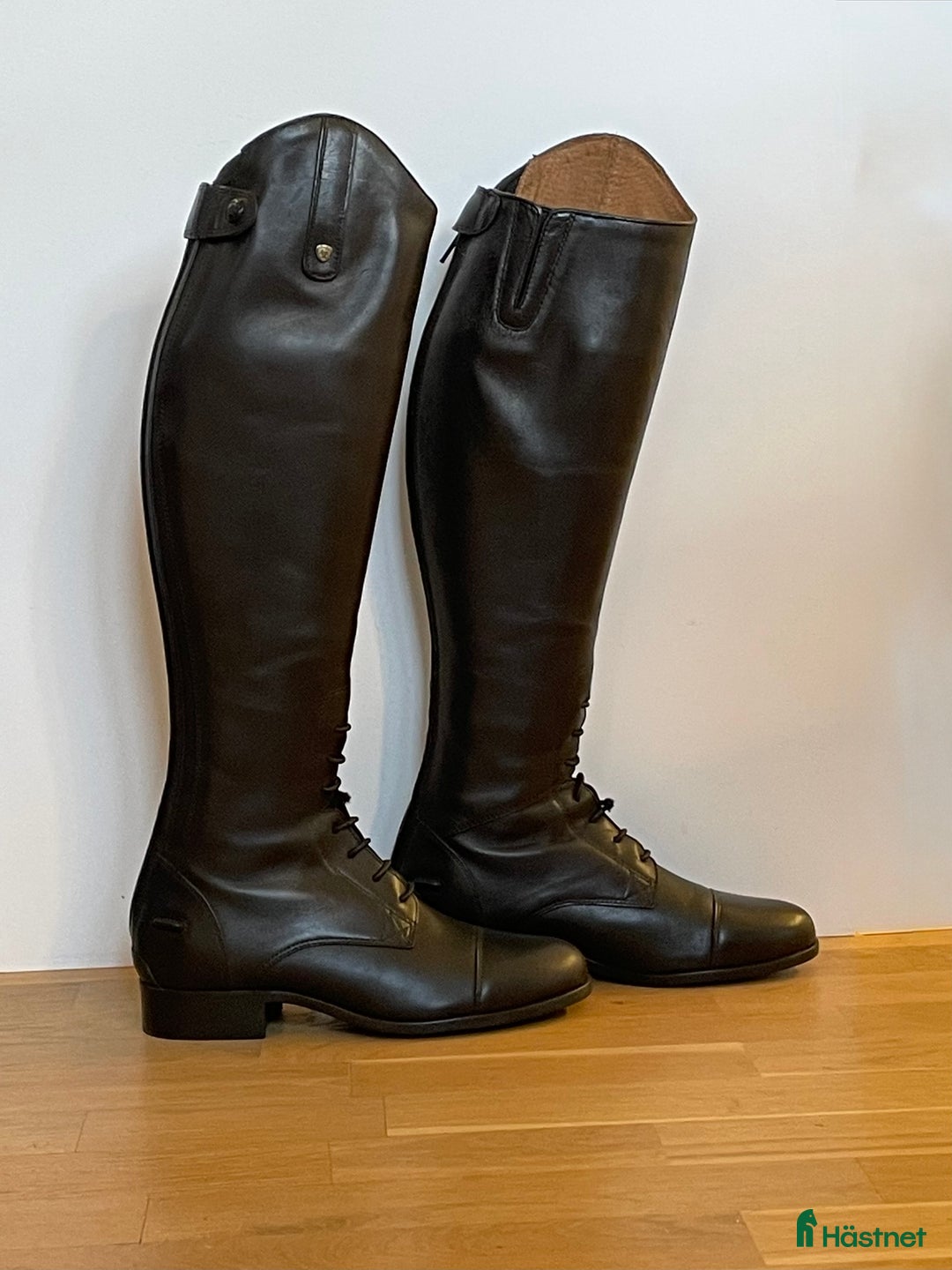 Ridstövlar ryttarutrustning till salu: Ariat Heritage Contour II i Stockholm - Annons 1