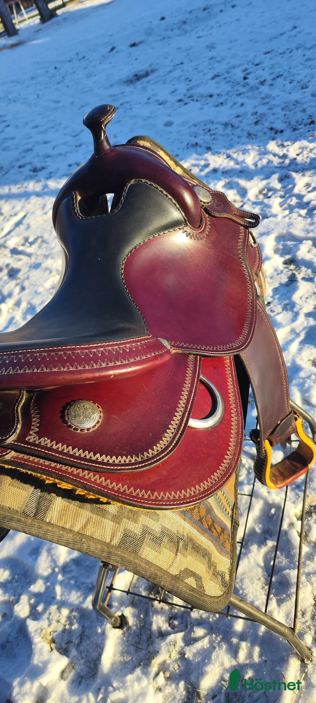 Sadlar hästutrustning till salu: Westernsadel Garland Golden  i Vimmerby - Annons 5