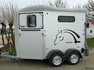 Hästtransporter fordon & transport till salu: Fin hästtransport frontutlastning och sk - Annons 2