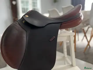 Sadlar hästutrustning Prestige Paris brun 17” i Åby - Annons 3