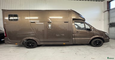 Hästlastbilar  fordon & transport till salu: Nybyggd Hästlastbil på Mercedes Sprinter 316 CDi i Partille - Annons 1