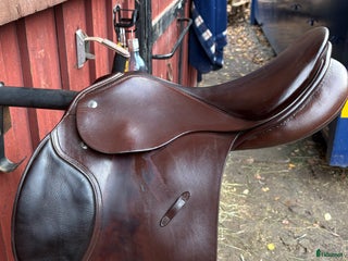 Sadlar hästutrustning till salu: Prassier sadel i Upplands Väsby - Annons 7