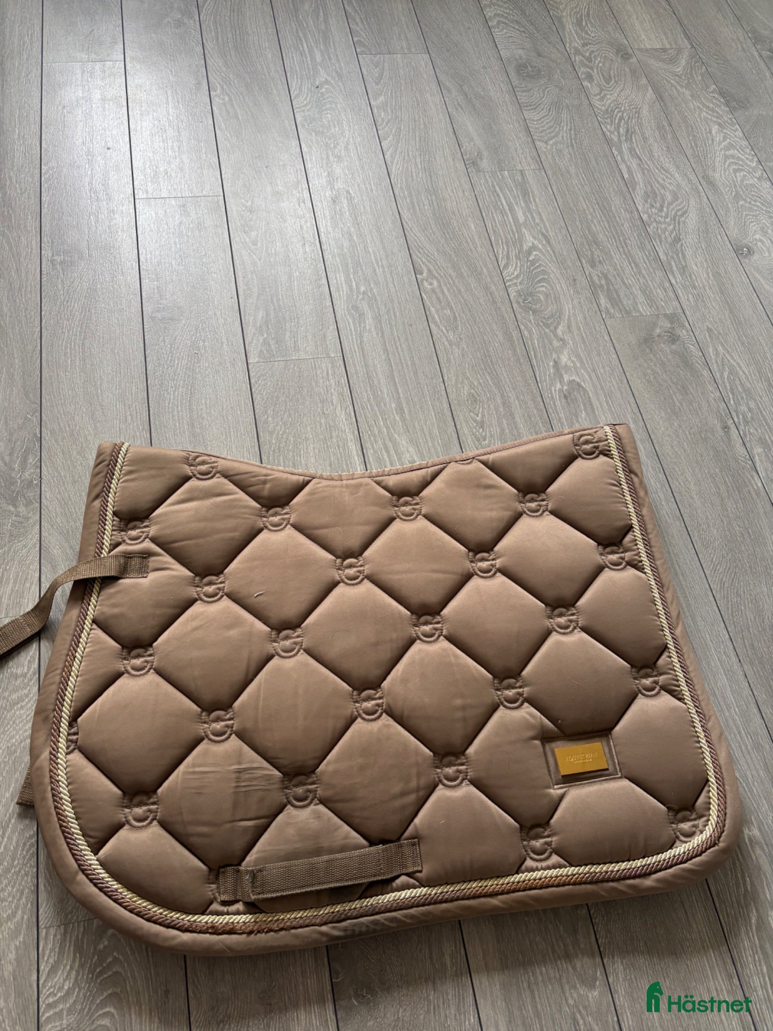 Schabrak & Vojlockar hästutrustning Nästan oanvänt equestrian stockholm schabrak  - Annons 4