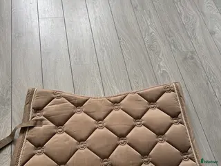 Schabrak & Vojlockar hästutrustning Nästan oanvänt equestrian stockholm schabrak - Annons 4