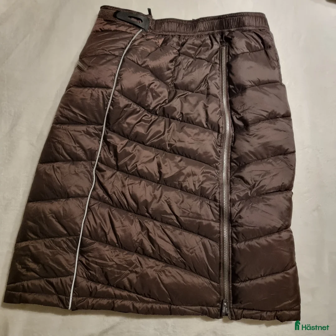 Jackor & Kavajer ryttarutrustning till salu: Uhip Nordic Jacka/kjol i Edsvalla - Annons 4