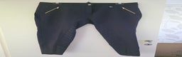 Ridbyxor ryttarutrustning till salu: Nya ridbyxor storlek 42/44 i Hallsberg - Annons 2