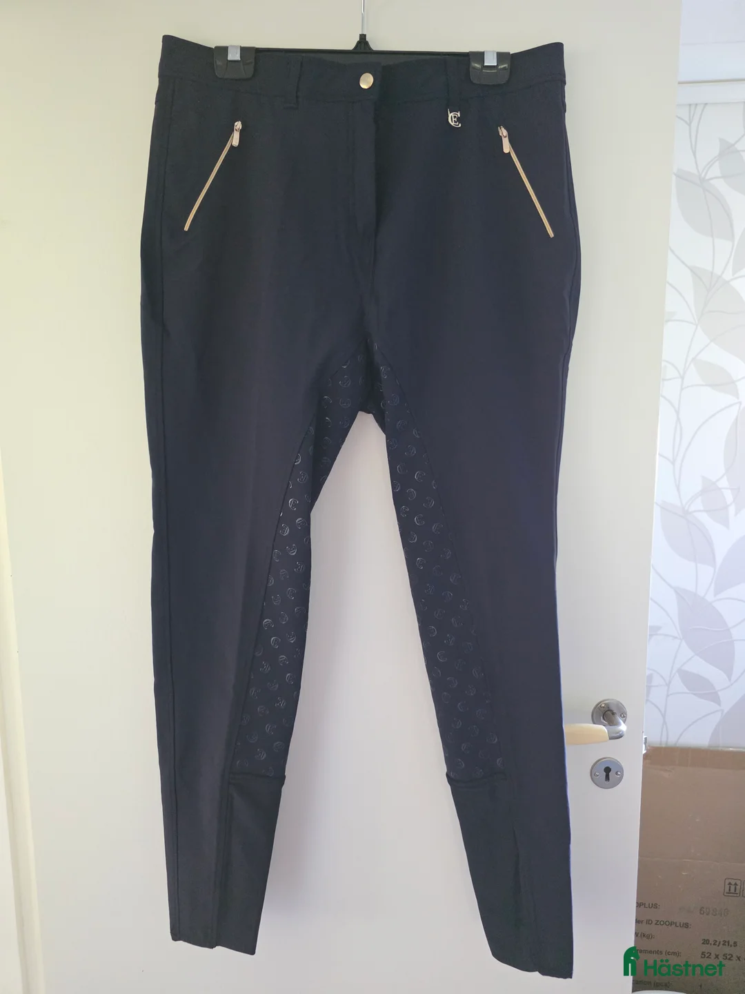 Ridbyxor ryttarutrustning till salu: Nya ridbyxor storlek 42/44 i Hallsberg - Annons 2