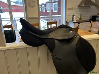 Sadlar hästutrustning SyntetSadel i Stockholm - Annons 17