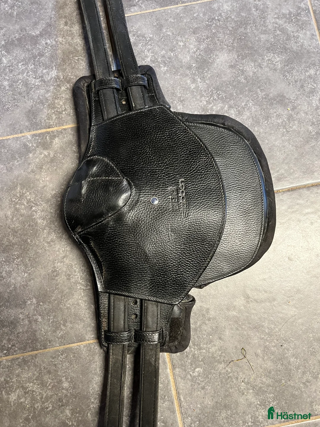 Sadeltillbehör hästutrustning till salu: Stübben hoppgjord 130 cm - Annons 4