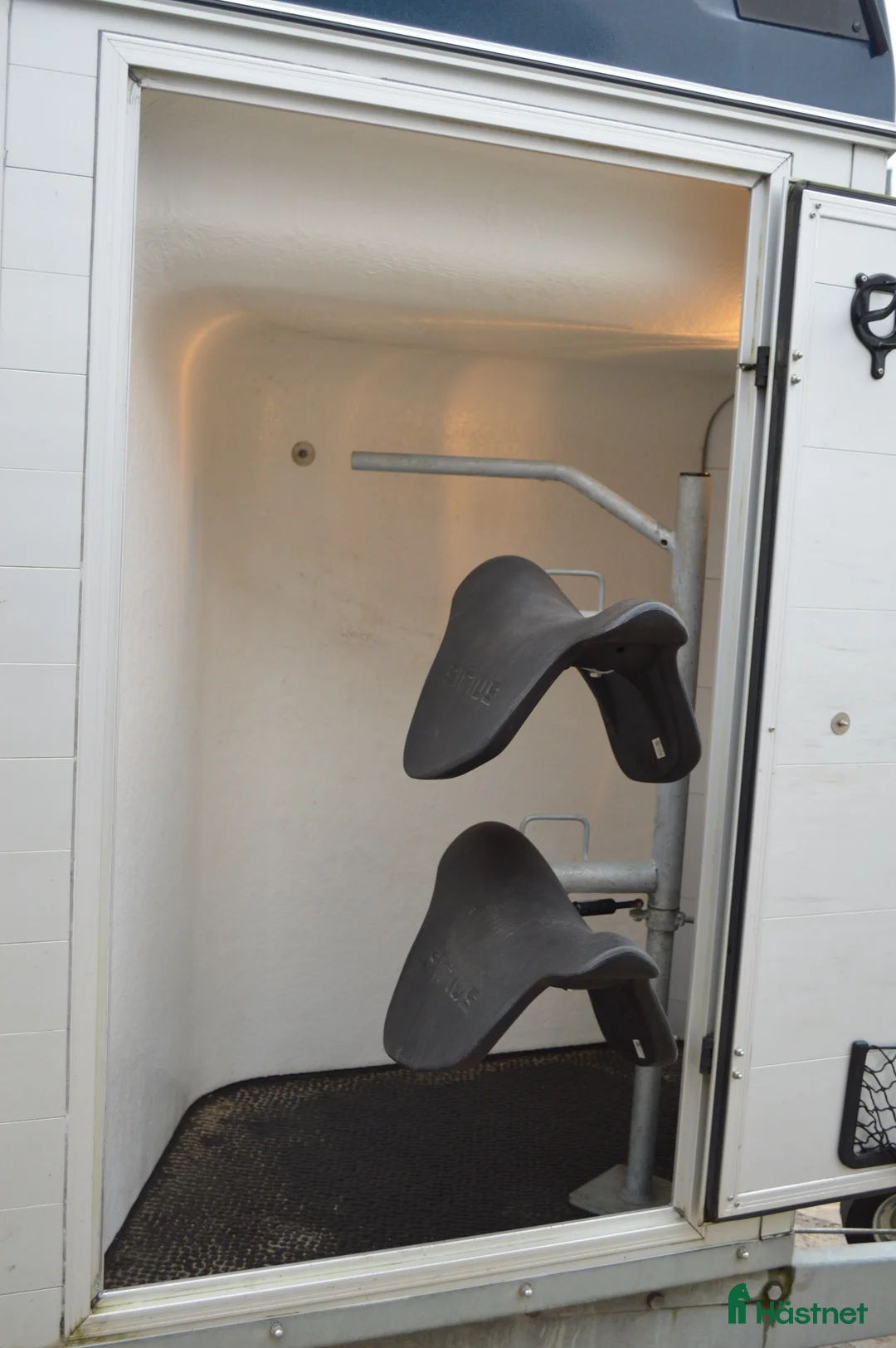 Hästtransporter  fordon & transport till salu: Sirius S75 2016 Sadelkammare  i Kvicksund - Annons 5